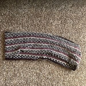 NWT knit scarf
